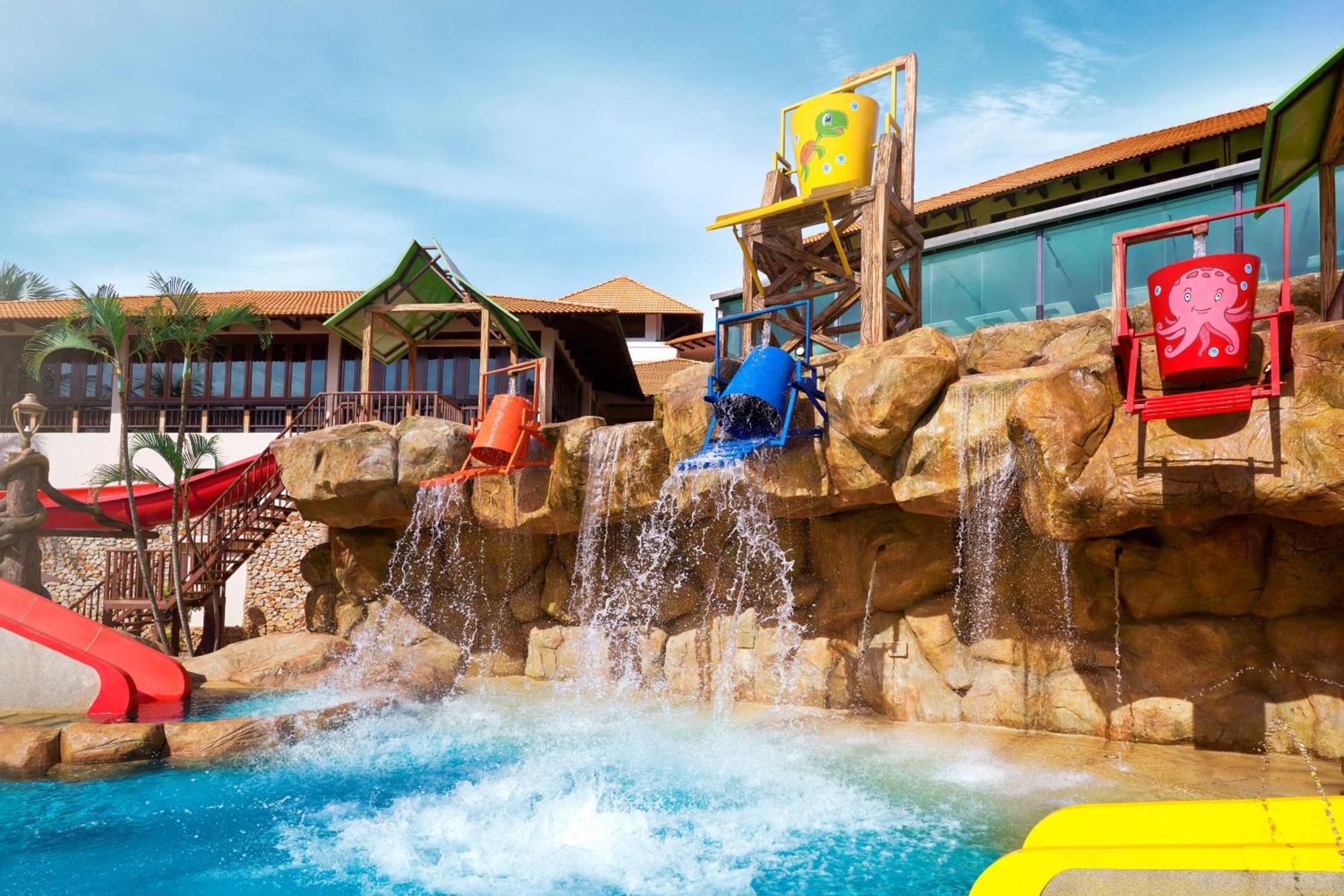 Doubletree By Hilton Damai Laut Ξενοδοχείο Lumut Εξωτερικό φωτογραφία
